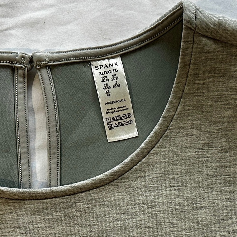 Spanx AirEssentials Light Grey Wide Leg Jumpsuit XL NWT - Picture 4 of 11